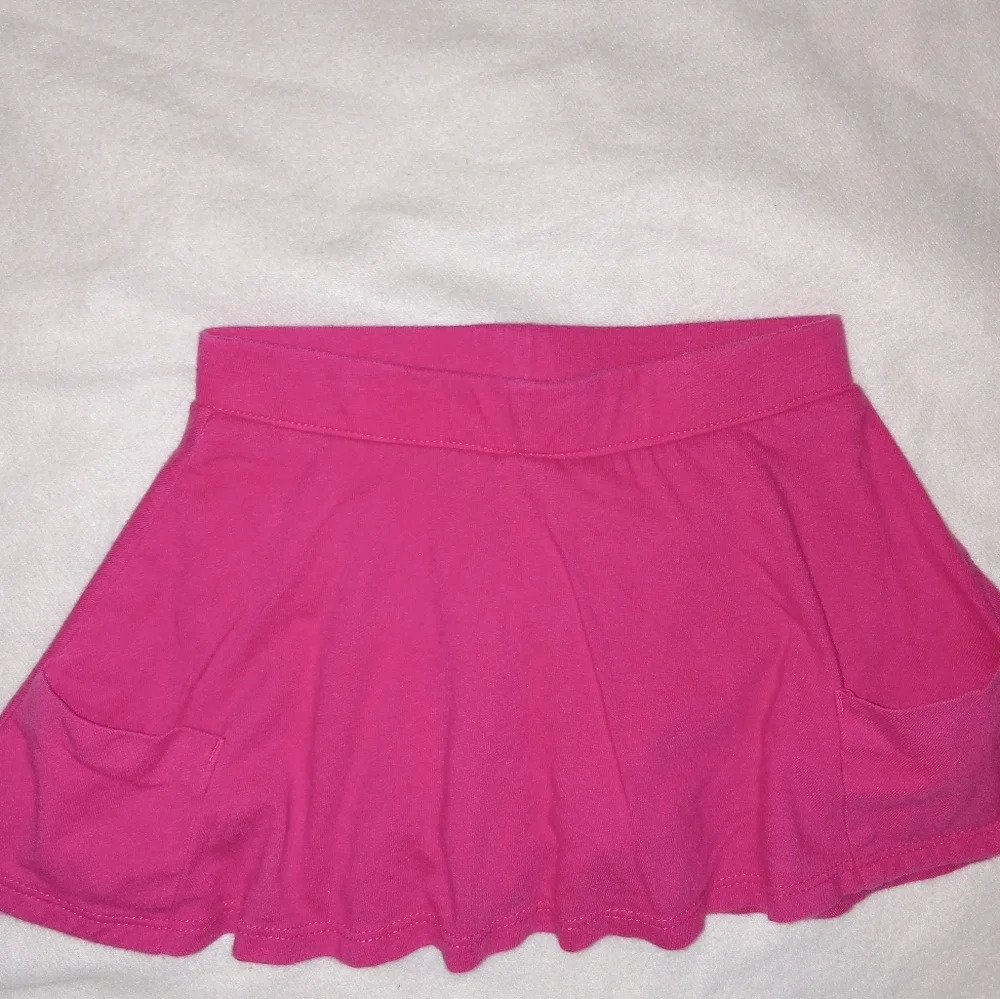 5 for $10
Old Navy Pink Pocket Skort 18-24M - Picture 1 of 7